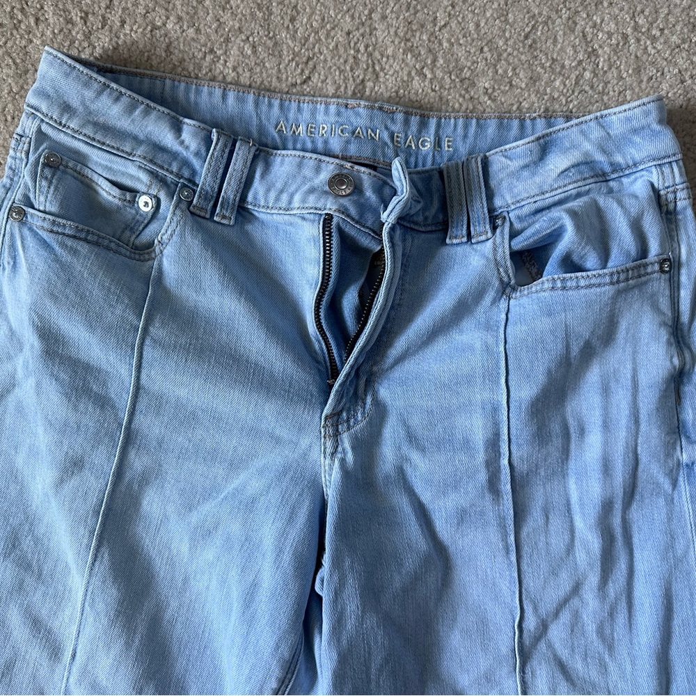American Eagle Light Blue Jeans Size 10. Baggy wide leg